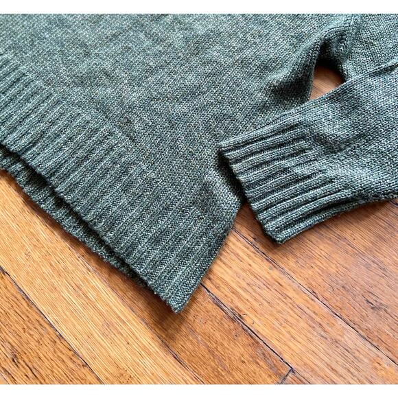 DAVID BROOKS Green Silk Crop Turtleneck Knit Sweater sz L (fits like a Small) - Picture 5 of 9